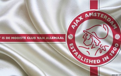 AOA电竞精华-于帕梅卡诺让对手疯狂庆祝