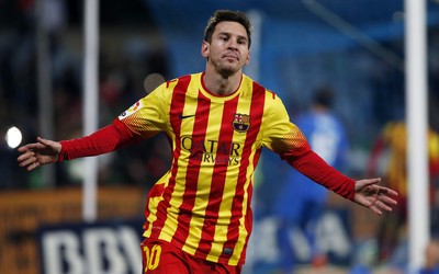 AOA电竞焦点-亚马尔又进关键球